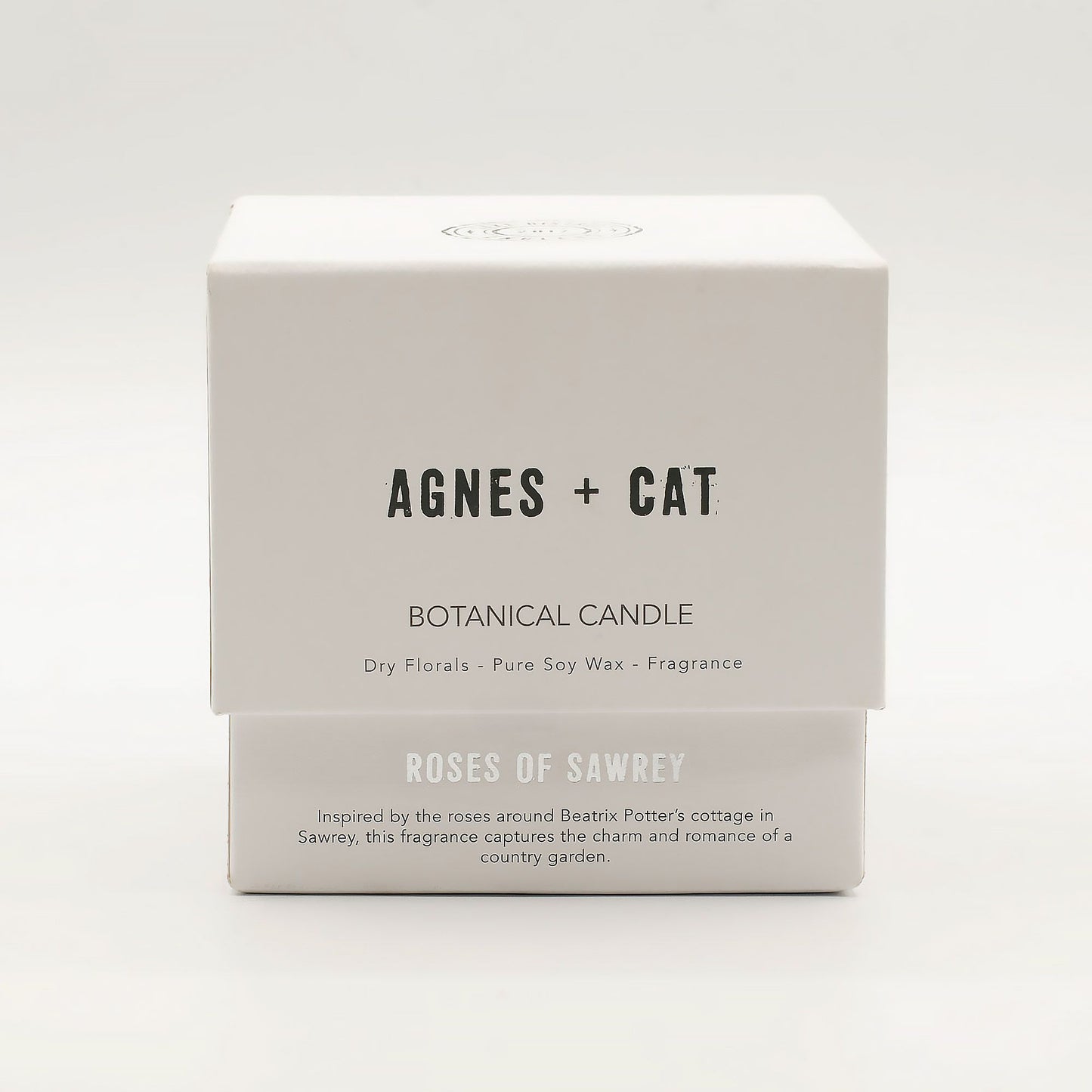 Agnes  & Cat Botanical Soy Wax Candle - Roses of Sawrey